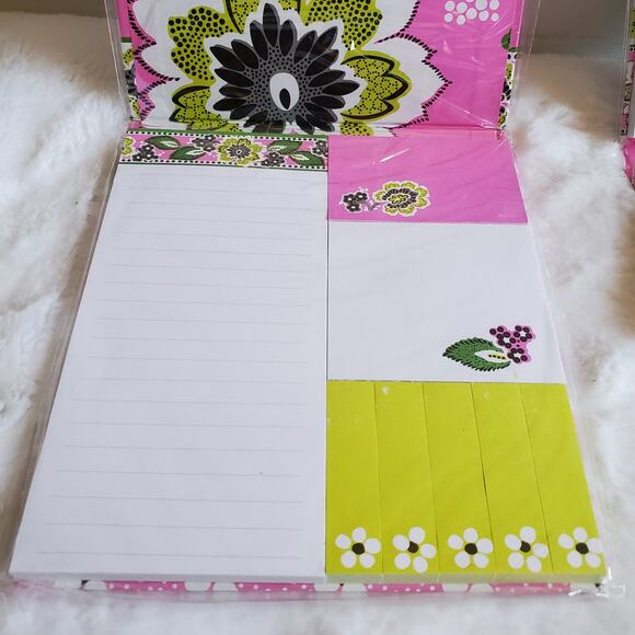 Vera Bradley Note Pads - Picture 3 of 6